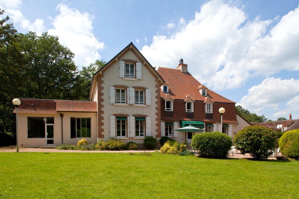 Le Troncais Hotel Saint-Bonnet-Troncais Exterior photo