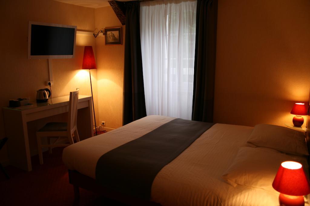 Le Troncais Hotel Saint-Bonnet-Troncais Room photo